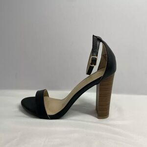 Lulus Taylor Stacked Heels NWOB Black Leather Open Toe Sandals 6